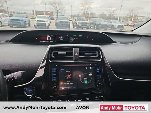 Used 2016 Toyota Prius Four image 17