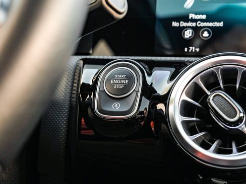 Used 2022 Mercedes-Benz A 220 image 21