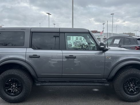 Used 2024 Ford Bronco Wildtrak image 11
