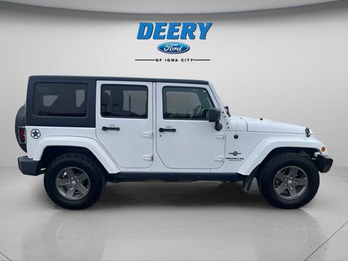 Used 2015 Jeep Wrangler Unlimited Sport image 2
