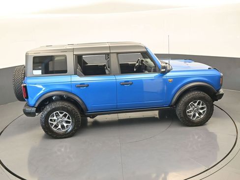 Used 2024 Ford Bronco Badlands image 52