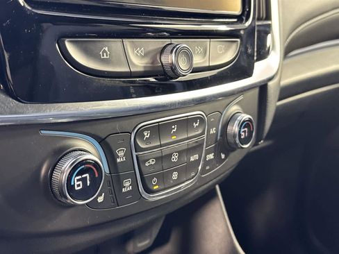 Used 2023 Chevrolet Traverse LT w/ LPO, Floor Liner Package image 19