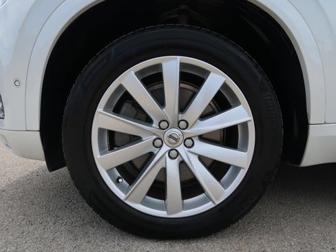 Used 2016 Volvo XC90 T6 Momentum w/ Momentum Plus Package AWD/4WD image 49