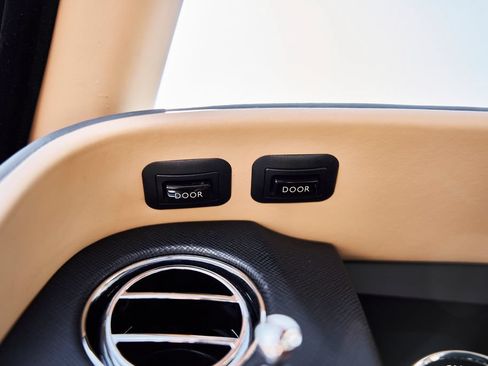 Used 2020 Rolls-Royce Cullinan AWD/4WD image 51