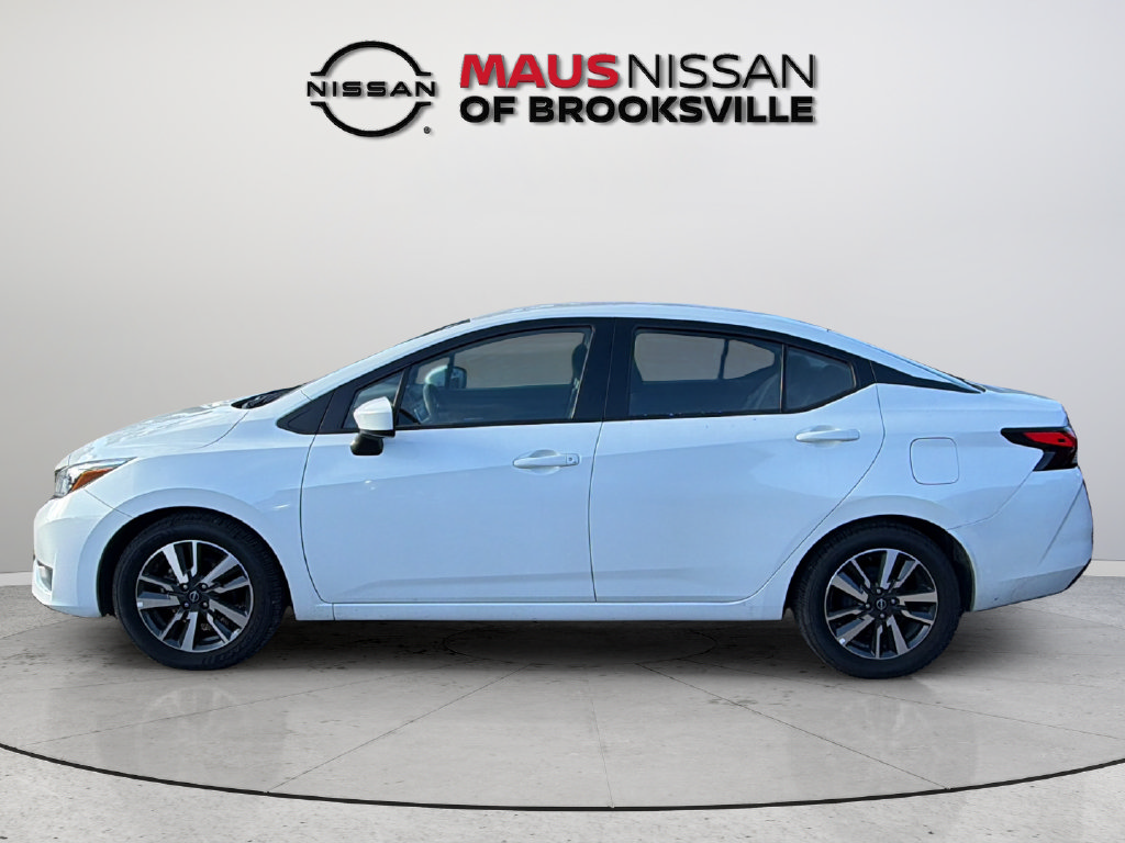 Used 2025 Nissan Versa SV FWD image 7