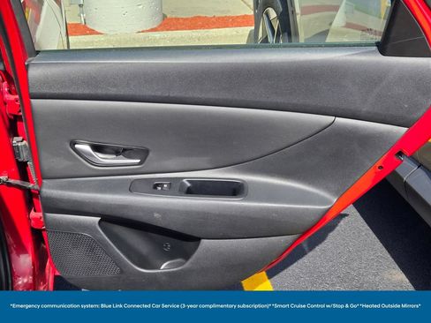 Used 2023 Hyundai Elantra SEL w/ Convenience Package FWD image 12