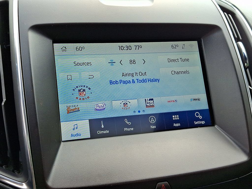Used 2020 Ford Edge Titanium w/ Equipment Group 301A AWD/4WD image 17