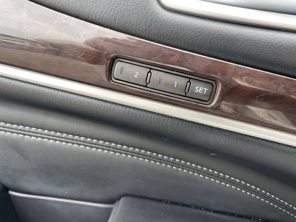Used 2019 INFINITI QX60 Luxe w/ Sensory Package FWD image 45
