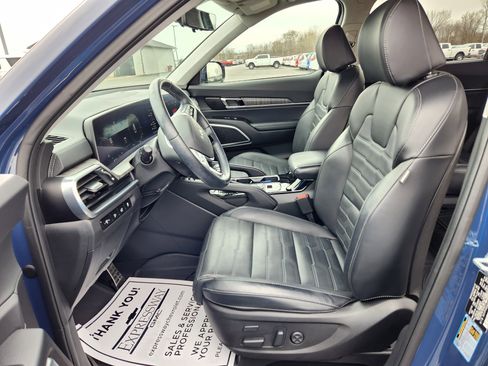 Used 2024 Kia Telluride SX Prestige image 13