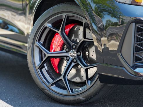 Used 2025 Audi RS Q8 performance AWD/4WD image 10