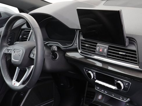 Used 2024 Audi SQ5 Premium Plus image 21