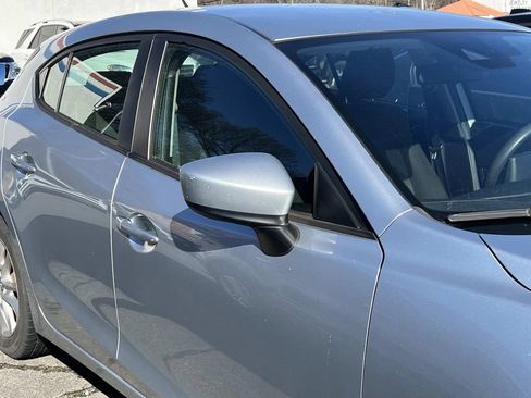 Used 2018 MAZDA MAZDA3 Sport image 9