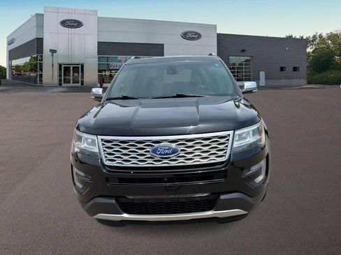 Used 2016 Ford Explorer Platinum AWD/4WD image 3