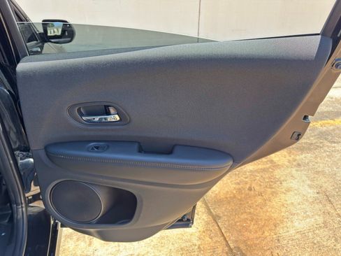 Used 2022 Honda HR-V Sport image 36