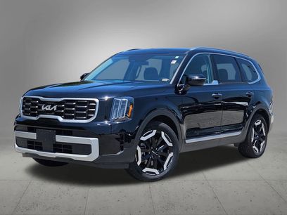 Used 2024 Kia Telluride S w/ S Sunroof Package