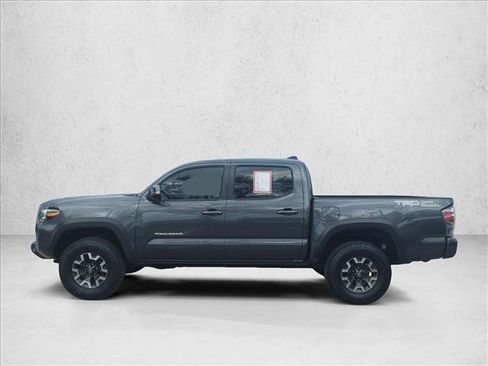 Certified 2022 Toyota Tacoma TRD Off-Road image 8