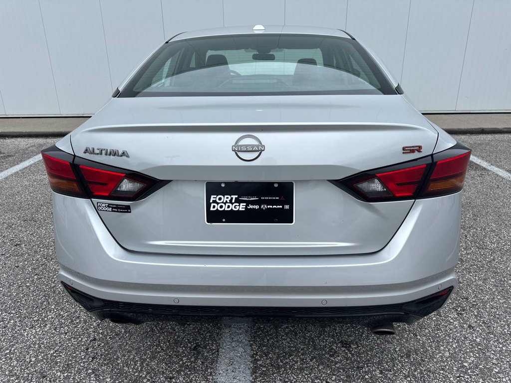Used 2024 Nissan Altima 2.5 SR FWD image 6