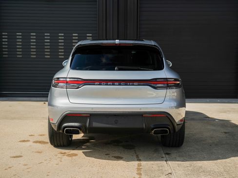 New 2026 Porsche Macan image 9