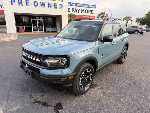 Used 2023 Ford Bronco Sport Outer Banks image 2