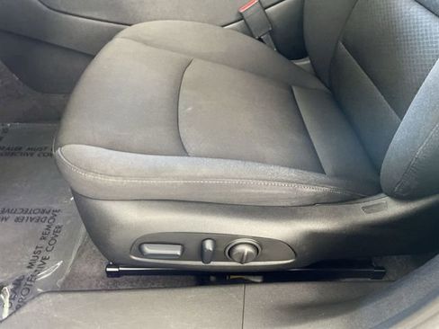 Used 2024 Chevrolet Malibu LT image 20