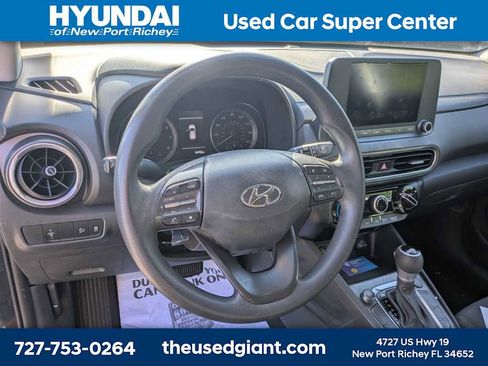 Used 2022 Hyundai Kona SEL w/ Cargo Package image 9