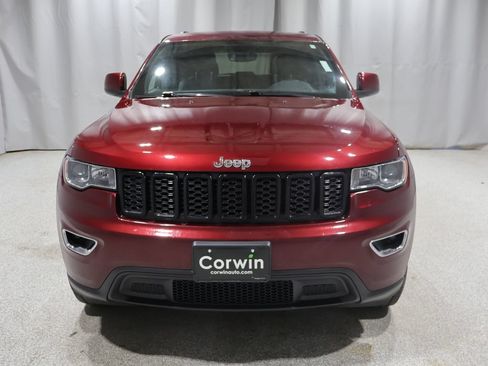Certified 2022 Jeep Grand Cherokee Laredo X AWD/4WD image 7