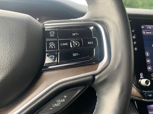 Used 2022 Jeep Grand Wagoneer Series I w/ Flexible Seating Group AWD/4WD image 25