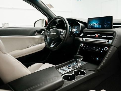 Used 2024 Genesis G70 2.5T w/ Sport Prestige Package image 29