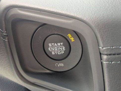 New 2025 Jeep Wrangler Unlimited Rubicon w/ XTREMEE 35" Tire Package image 22