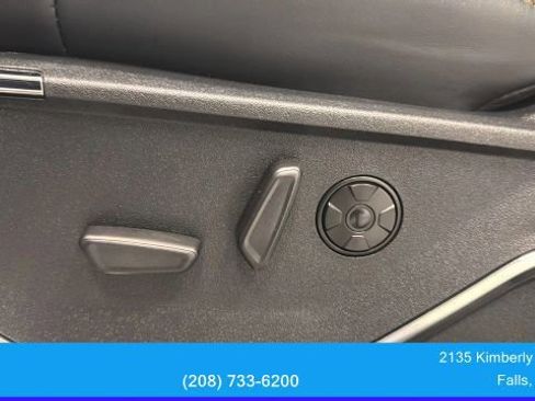 Used 2024 Ford F350 Platinum w/ FX4 Off-Road Package image 25