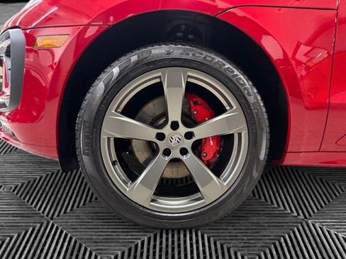 Used 2022 Porsche Macan S image 28