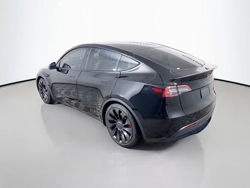 Used 2023 Tesla Model Y Performance image 5