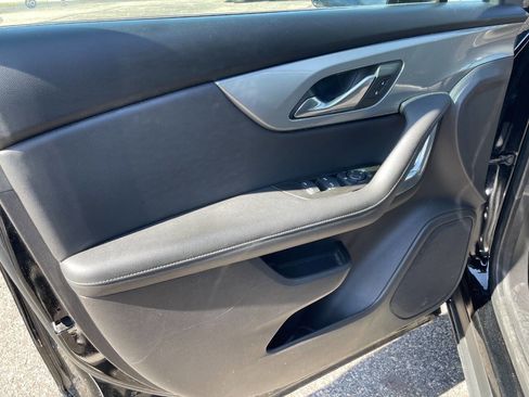 Used 2019 Chevrolet Blazer LT image 4