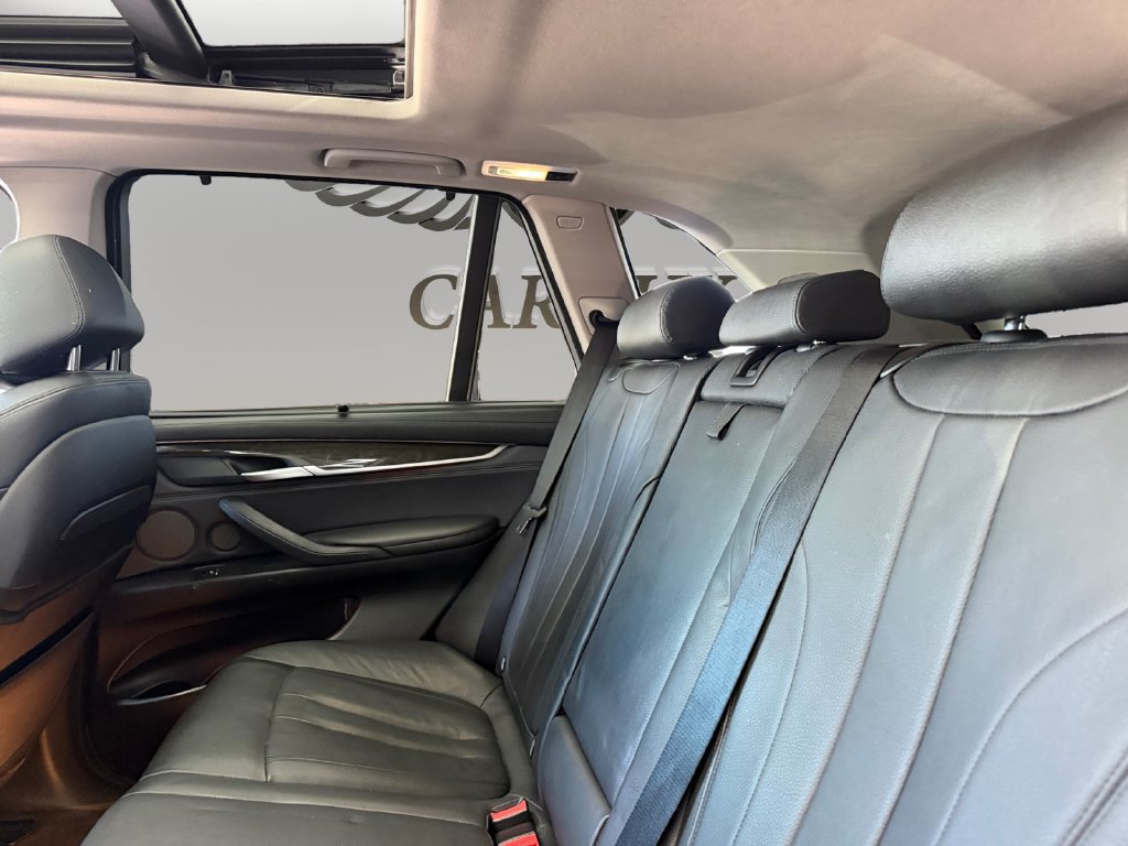 Used 2015 BMW X5 xDrive50i AWD/4WD image 13