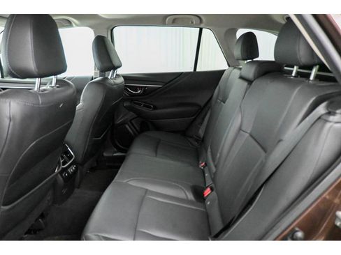 Used 2020 Subaru Outback Limited image 21