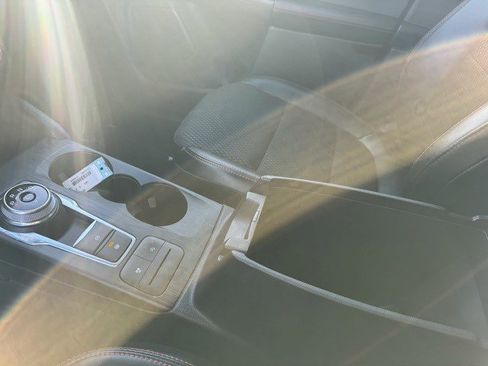 Used 2024 Ford Escape ST-Line image 22