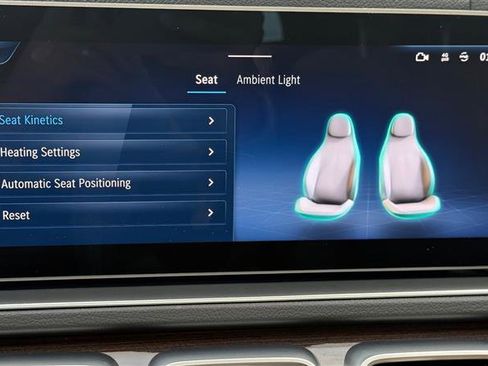 Used 2024 Mercedes-Benz GLS 450 4MATIC w/ AMG Line Exterior image 46