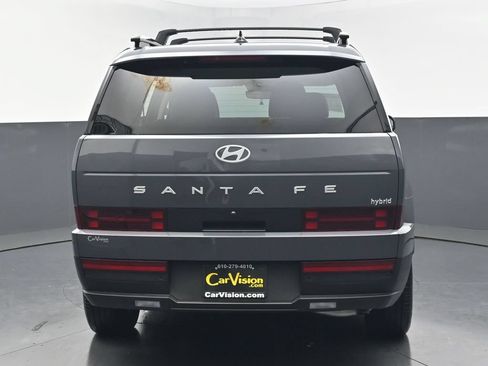 Used 2025 Hyundai Santa Fe SEL FWD image 4