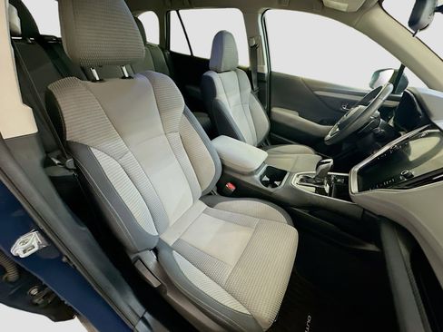 Used 2024 Subaru Outback Premium image 31