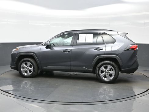 Used 2025 Toyota RAV4 XLE AWD/4WD image 3