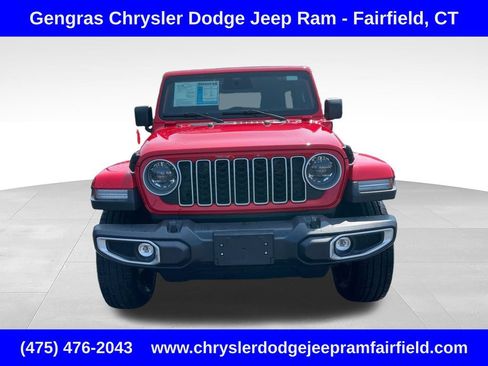 Certified 2025 Jeep Wrangler Unlimited Sahara w/ Safety Group AWD/4WD image 2