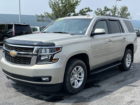 Used 2015 Chevrolet Tahoe LT w/ Luxury Package AWD/4WD image 13