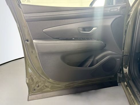 Used 2025 Hyundai Tucson Limited AWD/4WD image 13