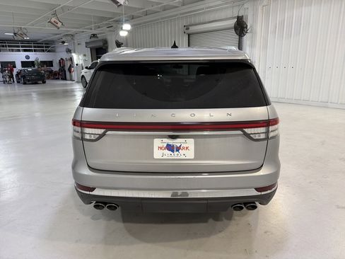 Used 2021 Lincoln Aviator Reserve w/ Equipment Group 201A image 4