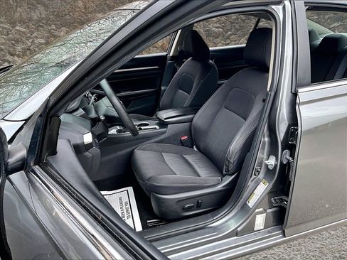 Used 2022 Nissan Altima 2.5 SV image 20