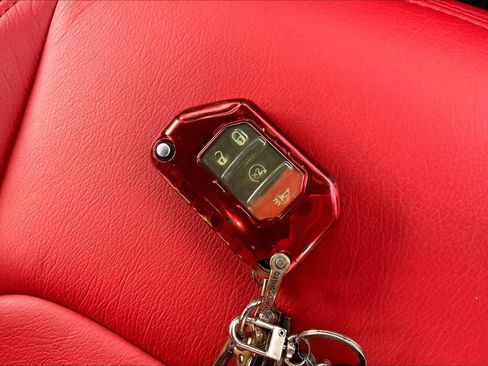 Used 2024 Jeep Wrangler Unlimited Rubicon AWD/4WD image 14