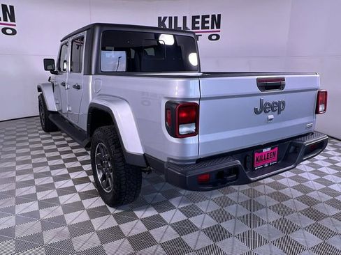 Used 2023 Jeep Gladiator Overland image 5