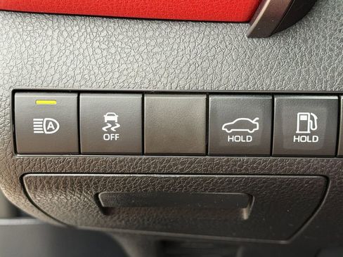 Used 2022 Toyota Camry XSE FWD image 25