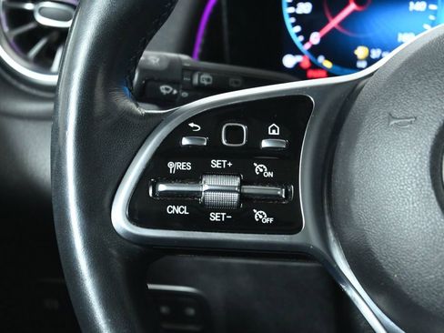 Certified 2022 Mercedes-Benz GLB 250 4MATIC image 18