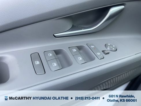 Used 2025 Hyundai Elantra Sport FWD image 25